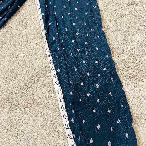 Tailored Rebecca Taylor Navy Blue Silk-Blend Tie-Waist Jumpsuit. Size 2. - Picture 15 of 16